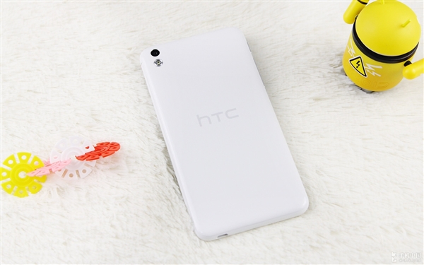 HTC靚麗新機圖賞：1799元/四核/5.5寸
